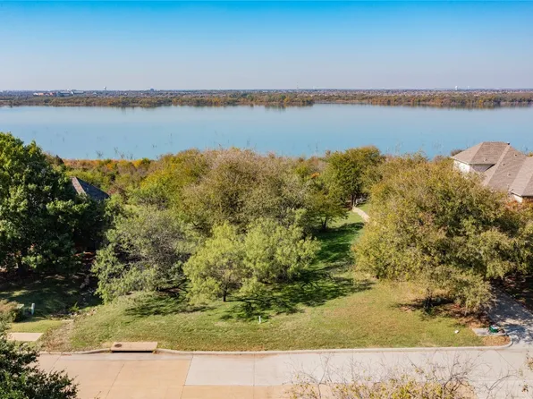 9111 Shore Crest Dr, Cedar Hill, TX 75104