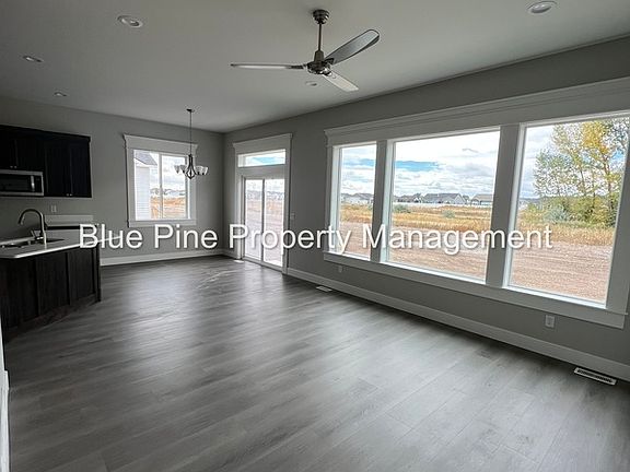 4th image of 4211 N Ventura Ave