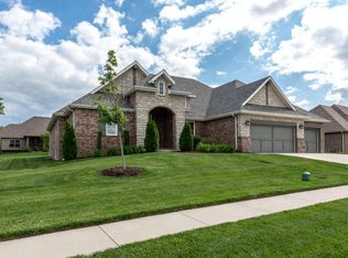 816 Beaufort St, Nixa, MO 65714