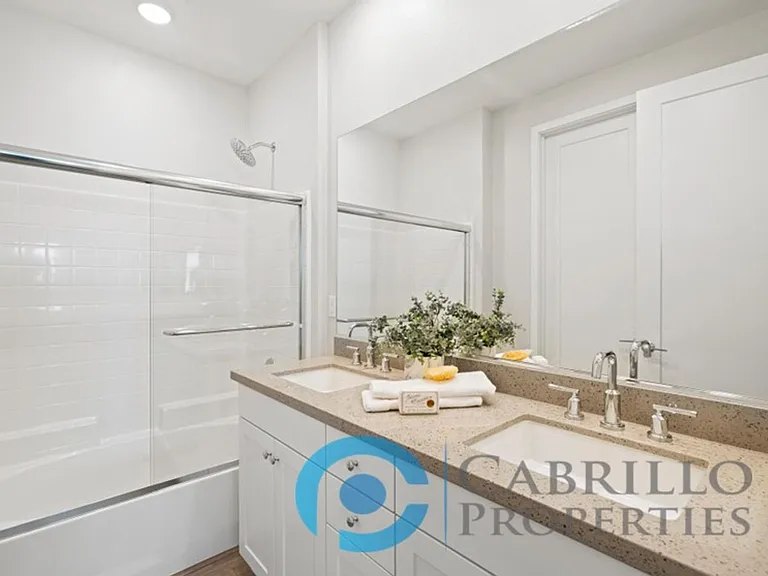 1675 Neptune Ave — Photo 59
