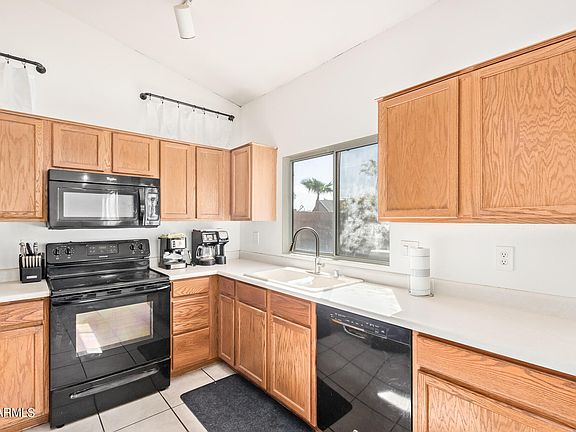 2nd image of 14939 W HONEYSUCKLE Lane