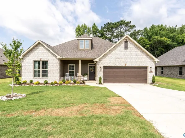 130 Kambry Grove Dr, Huntsville, AL 35811