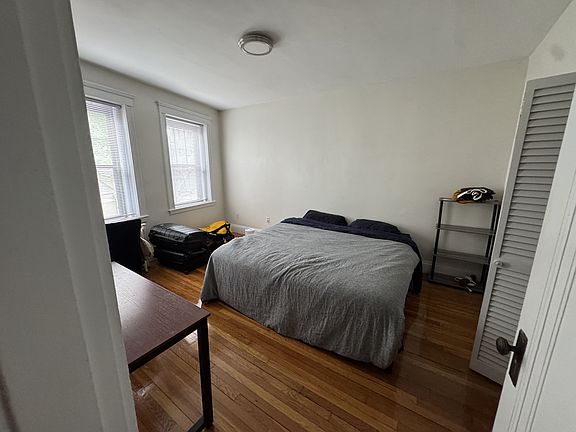 4th image of 1558 Mass Ave #33