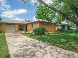10425 Lanshire Dr, Dallas, TX 75238