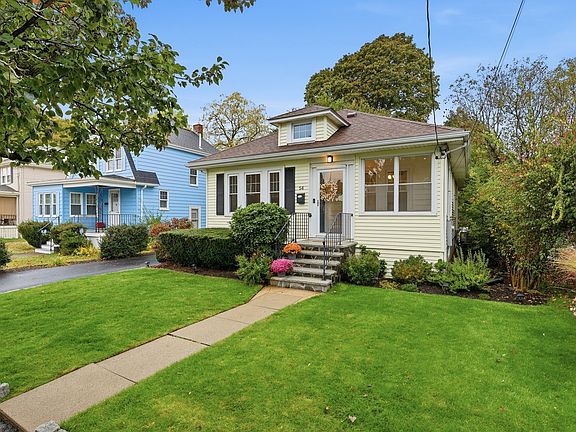 3rd image of 54 Bruce Rd