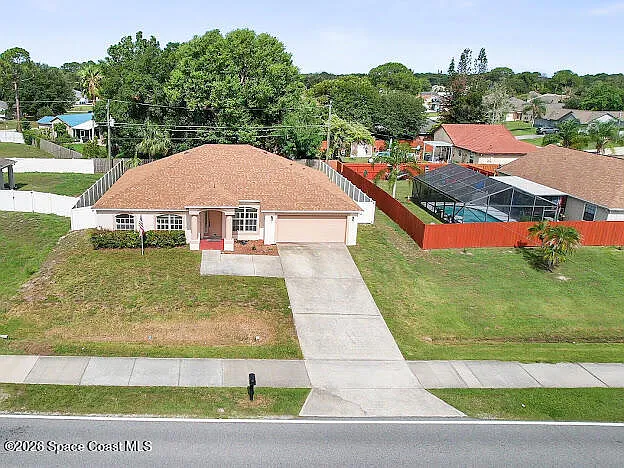 1563 Eldron Blvd SE — Photo 13