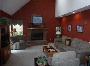 127 Beech Ridge Dr, Powell, OH 43065