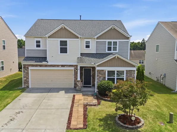 8128 Hovingham Way, Raleigh, NC 27616