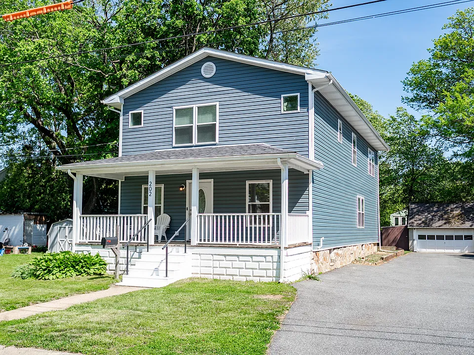 202 Blue Rock Rd