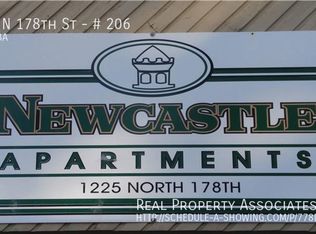 1225 N 178th St #206, Seattle, WA 98133