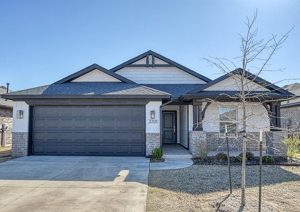 1st image of 3701 Alta Vista Dr