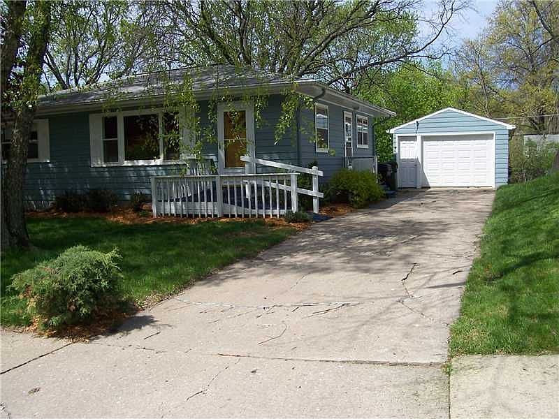 1st image of 1225 Brockman Dr SE