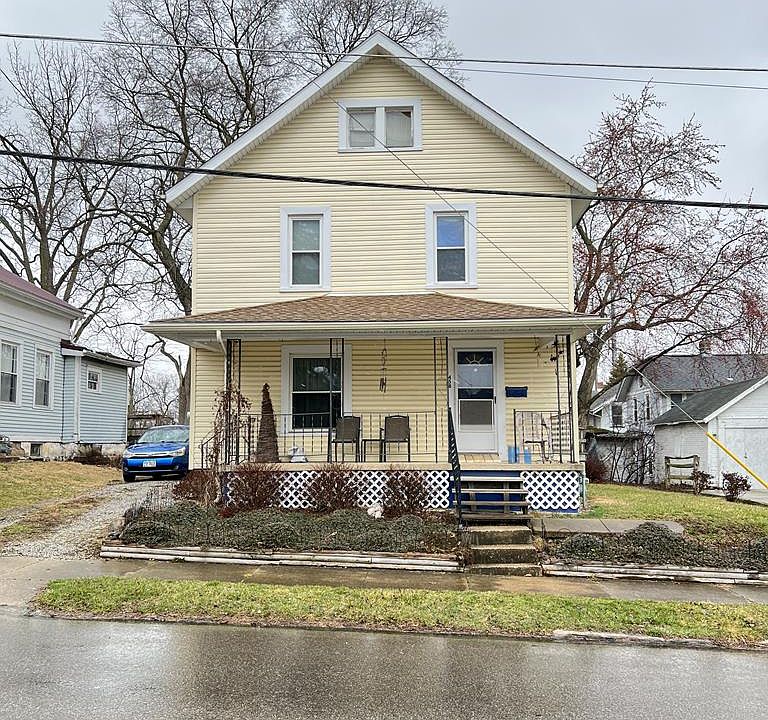 1st image of 458 E 4th St