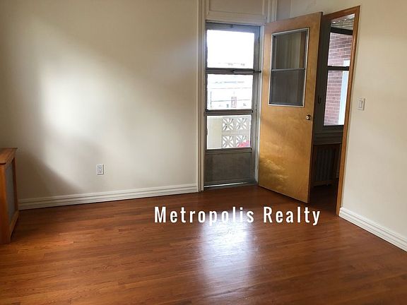 4th image of 22-25 29th St #2F