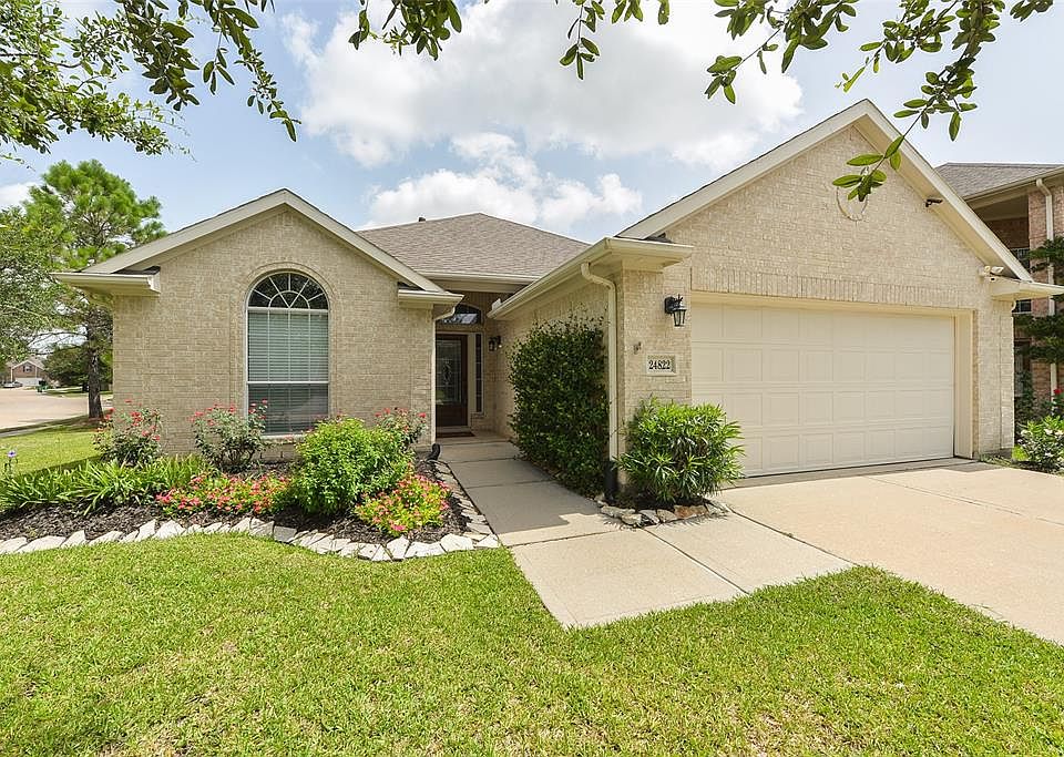 1st image of 24822 Diamond Run Ct
