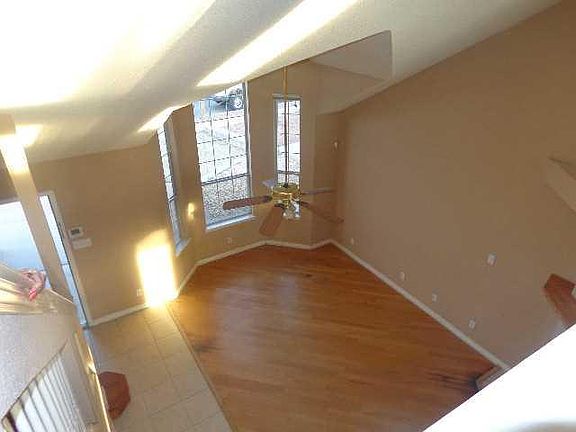 3rd image of 1139 John Phelan Dr