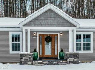 9106 E Hoxie Rd, Cedar, MI 49621