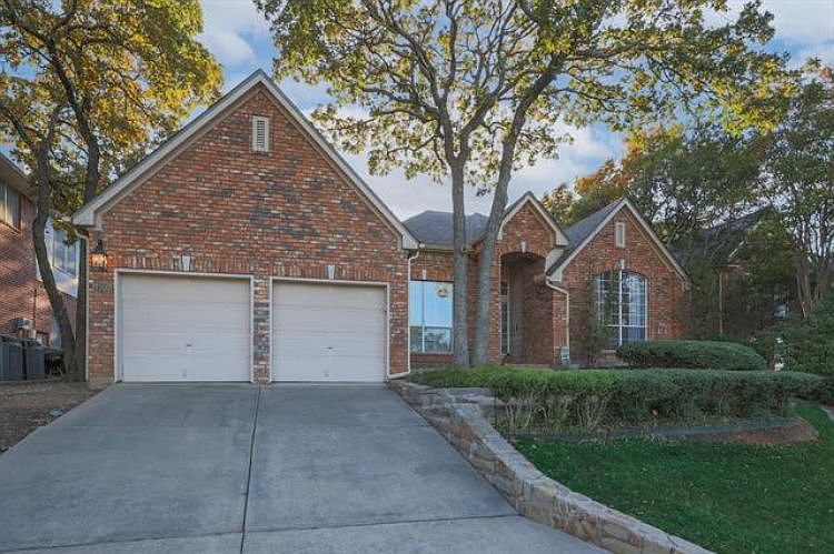 1st image of 2709 Creekside Way