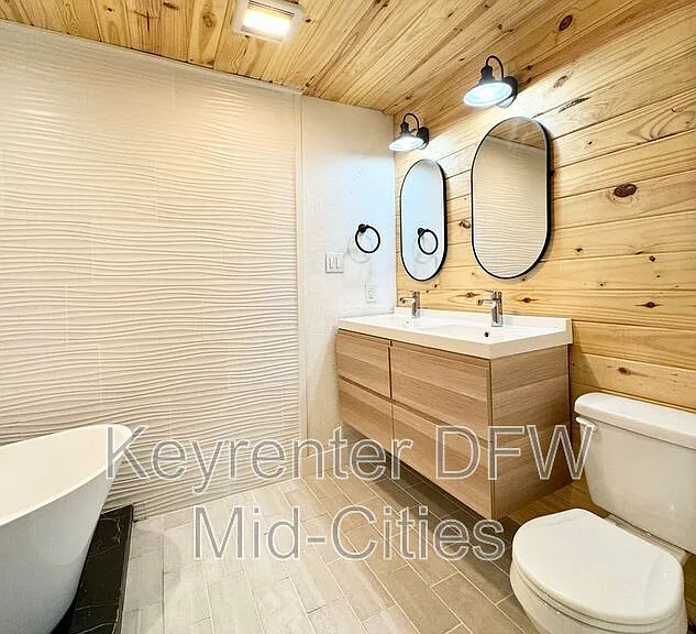 2703 Downing Ave — Photo 12