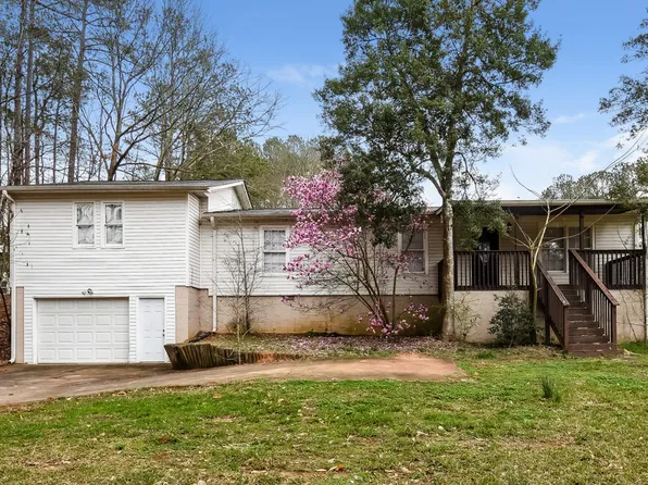 3996 King Dr, Douglasville, GA 30135