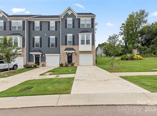 3053 Beeler Ln, Charlotte, NC 28208