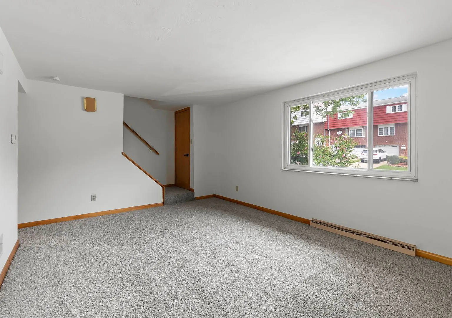 Ready For Move-In! Don't Miss This Renovated 2-Bedroom Townhome In West Mifflin! — Photo 4