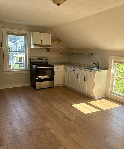 77 Mill St — Photo 2