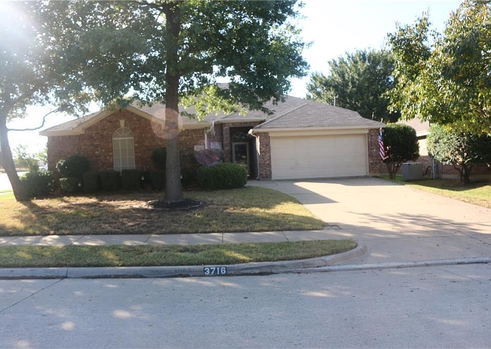 1st image of 3716 Villanova Dr