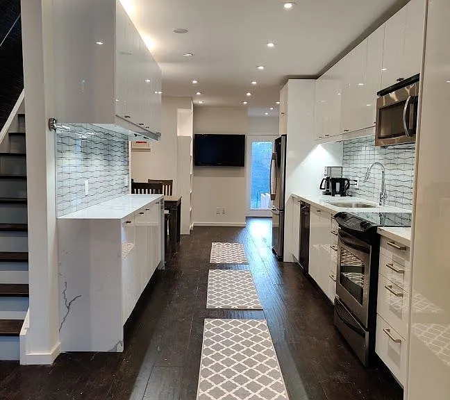 116 Atlas Ave #UPPER — Photo 6