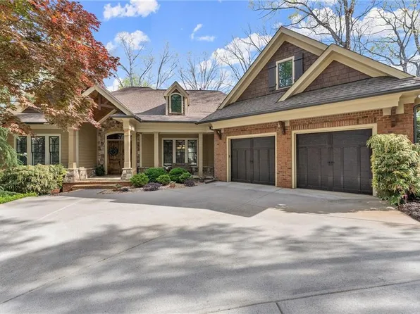 176 Stamp Mill Ln, Dahlonega, GA 30533