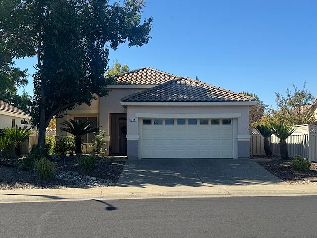 6089 Buckskin Ln photo 1