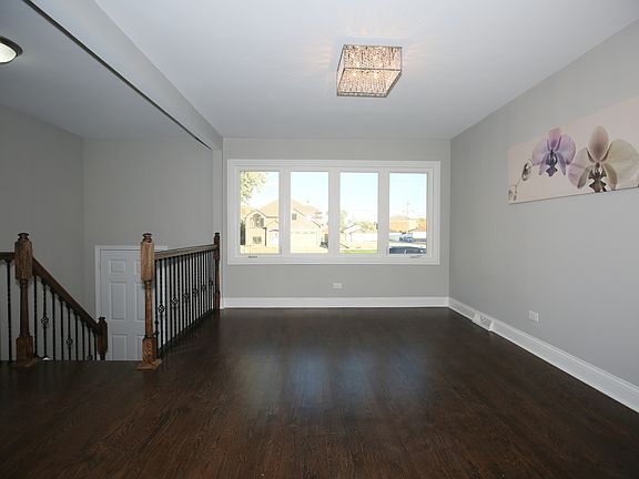 5th image of 7840 Narragansett Ave