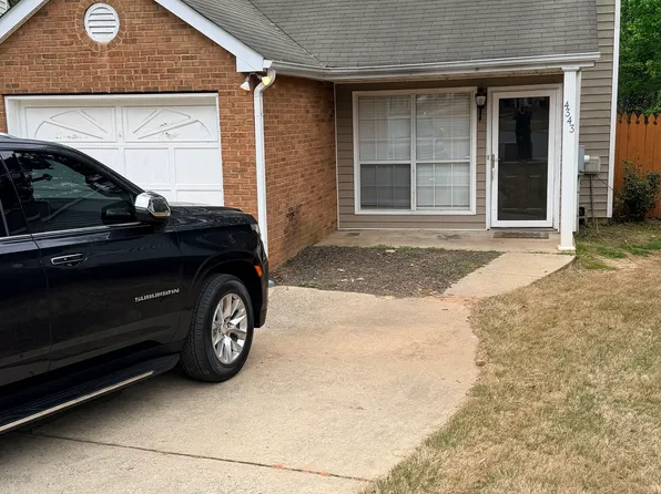 4343 Chaucer Pl, Austell, GA 30106