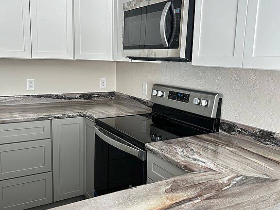 5th image of 406 Ridges Blvd APT 9