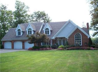 32 Shore Dr, Wilson, NY 14172