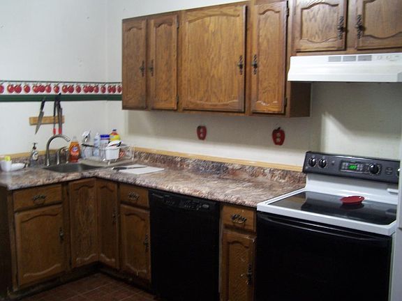 5th image of 1654 Highland Ave