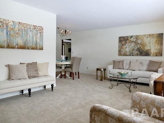 4th image of 6325 N Robinwood Dr