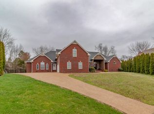 813 Burlington Ct, Clarksville, TN 37043