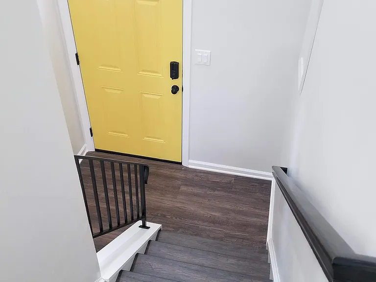 821 Ridge St — Photo 14