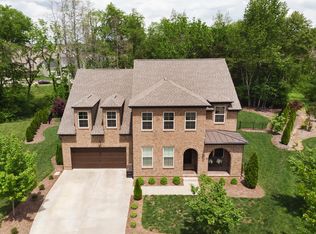 2720 Dunstan Place Dr, Thompsons Station, TN 37179