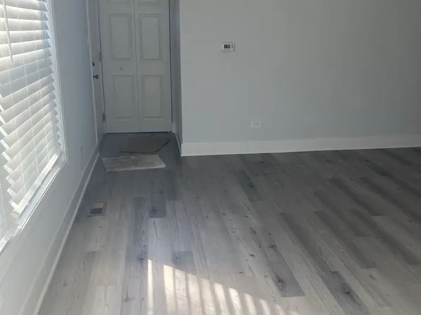 536 Inverrary Ln, Deerfield, IL 60015