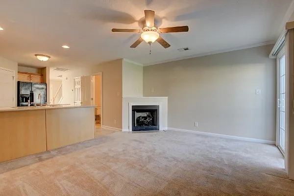 112 Alexander Blvd — Photo 8