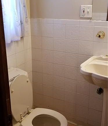 4th image of 165 Lamont Dr