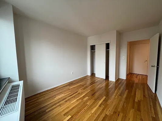 Rented by AZ REALTY NYC LLC | media 8