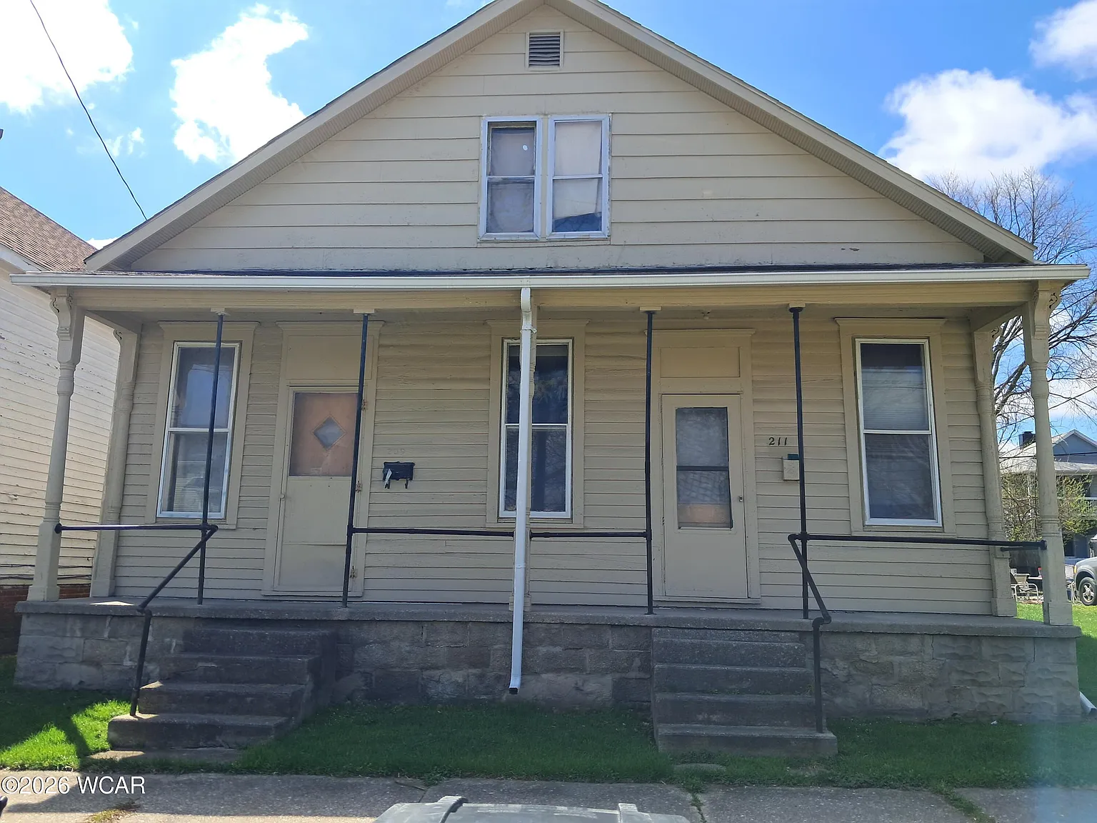 209 Jervis St photo 1