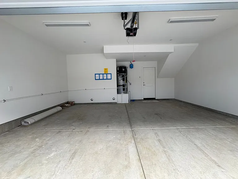 2543 Elderberry Ln — Photo 25