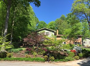 105 Burgess Ln, Oak Ridge, TN 37830