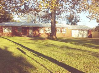 1215 S Oklahoma Ave, Okmulgee, OK 74447