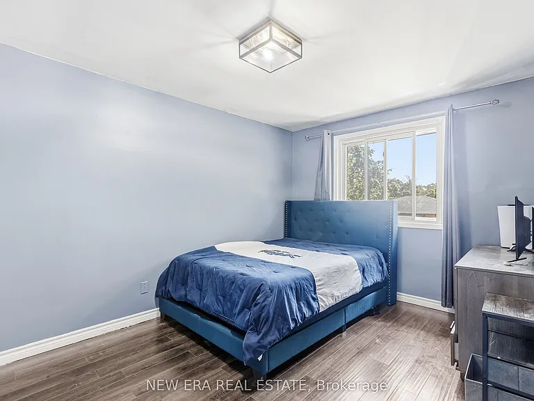 5 Shetland Cres — Photo 20