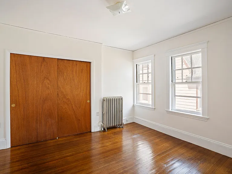 29-31 Chatham St #2 — Photo 15